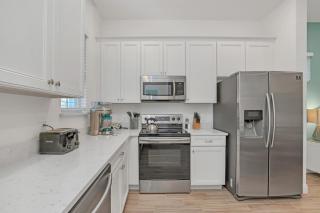 Gorgeous Margaritaville Cottage wPrivate Patio - 5