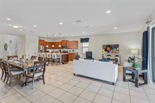 8815 Macapa Drive - 3