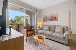 4024 Breakview Drive 303 - 5