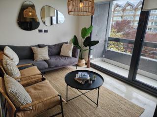 HOM 2-bed 3 min from the lake Heated pool gym - 4
