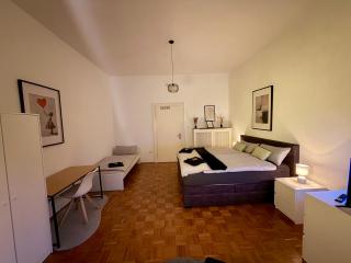 Großzügiges Villa Apartment bis zu 7 Personen mit Balkon - 6