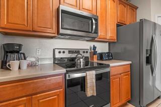 4802 Cayview Avenue 308 - 5