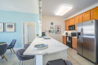 4862 Cayview Avenue 408 - 7