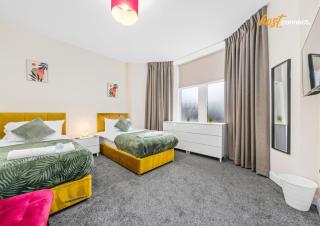 2 Bed Flat Sleeps 4 With Parking in Fife - 4