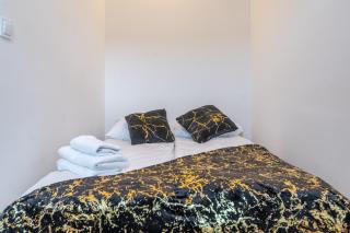 Urban Nest Chic Studio by BookingHost - 3