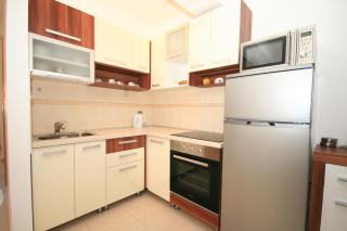 Ruzmarinka 4* - Baška - 8