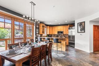 Town Pointe A105 by Park City Lodging - 2