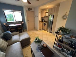 Tropical 2nd floor Condo with Rooftop - 9