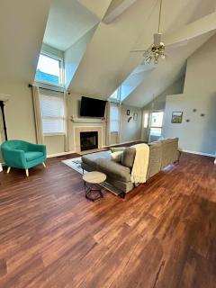 Cosy Cottage near Downtown Bloomington - 5