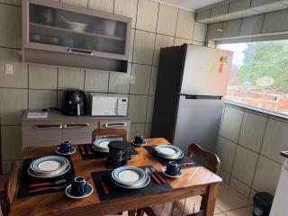 Apartmento 202, self check-in, capacidade para até 6 pessoas sem garagem - 0