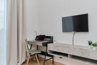 Modern Studio Slonimskiego with Balcony by Noclegi Renters - 6
