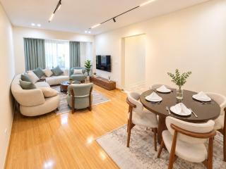 Luxury stay in Sheikh Zayed, beside schools, malls - 0