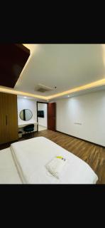 Goldcrest apartment - 1