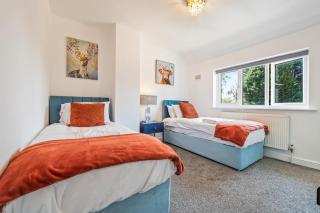 4BR Home JLR NEC amp; Airport 6 Beds HS2 - 7