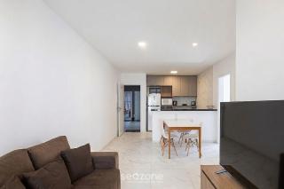 Apto. em Cond. c/ Piscina e Vista Cid. DVO0101 - 9