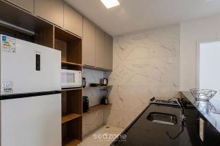 Apto. em Cond. c/ Piscina e Vista Cid. DVO0101 - 1