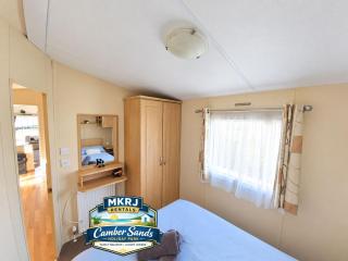Mkrj Comfort Parkdean Camber Sands Sleeps 8 - Pet Friendly - 205 - 3