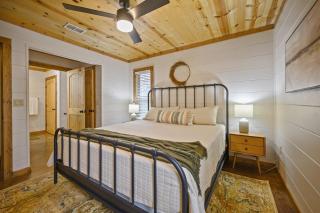 Location next to Lake, Fam Friendly pinpointstays - 1
