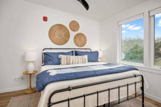 Modern Loft, Heart of Taft District pinpointstays - 7