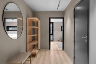 Large, modern apartment with amazing views and heated indoor garage - 2