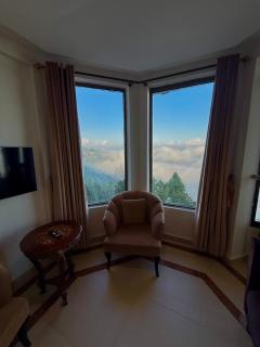 RockCliff Resort Sky Suite - Kashmir Point - 5 Min to GPO - 8