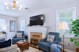 Clementine Cottage - By Fairgrounds, Kid Friendly, Sleeps 4 - 7