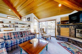 Spacious home with a deck, fireplace & W&D - 6