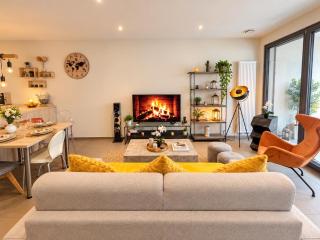Central 1BR Stay with a parking and outdoor spaces - 9