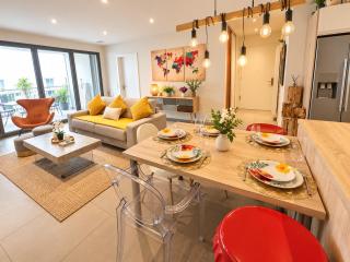 Central 1BR Stay with a parking and outdoor spaces - 7