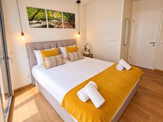 Central 1BR Stay with a parking and outdoor spaces - 4