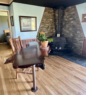 LakeView Landing - Stunning Views Overlooking Bay - 9