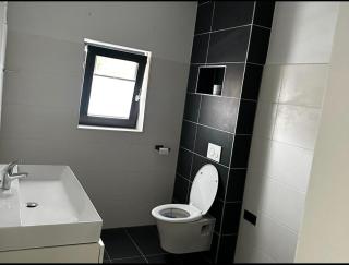 Moderne Maisonetten Wohnung Kösching -8 Personen - 2