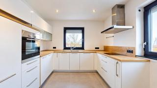 Moderne Maisonetten Wohnung Kösching -8 Personen - 0