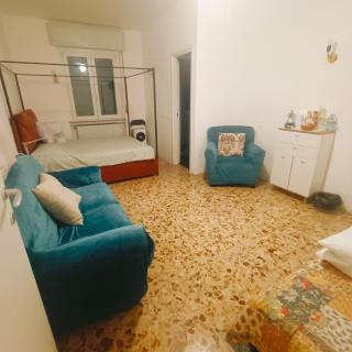 La Stanza nella corte - 2