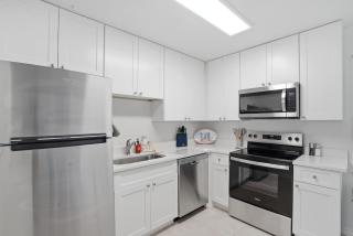 Flamingo Condo Siesta Key Beach Gear Pool Unit F - 1