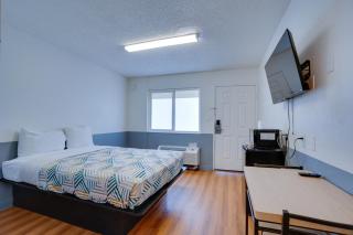 Bridgeview Hotel - Fresno - 8
