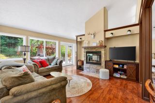 Mt Hood Home Game Room Sleeps 9 Dog-Friendly - 3
