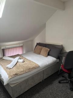 Prime Location 3 Bedroom Apartment - 4