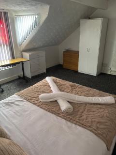 Prime Location 3 Bedroom Apartment - 1