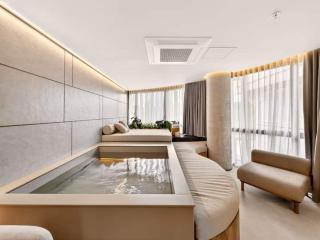 Apartamento con jacuzzi y aire acondicionado - 0