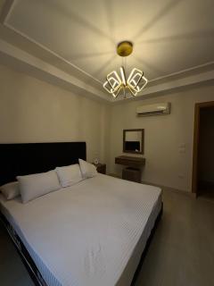 Comfy 2-Bedrooms Apt with Balcony, Madinaty - 6