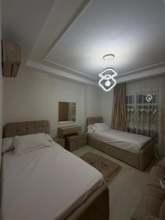 Comfy 2-Bedrooms Apt with Balcony, Madinaty - 3