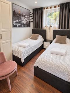 Bergen sunrise Apartment - self check in - Free Parking - 3