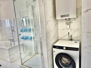 80 m2 Apartment with Balcony & Free Parking - 4