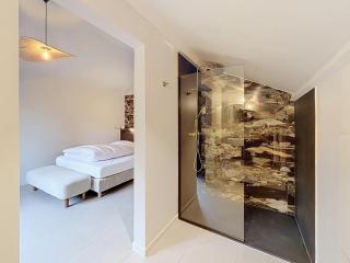 Family retreat in Belgium with sauna - 5