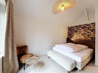 Family retreat in Belgium with sauna - 4