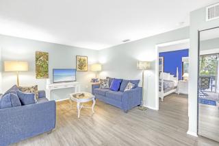 Private Patio, Walk to All! 5min- Siesta Keys Best Beach, 1min- Shopping Dining & Entertainment! - 8