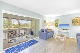 Private Patio, Walk to All! 5min- Siesta Keys Best Beach, 1min- Shopping Dining & Entertainment! - 2