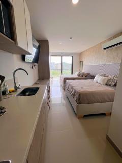 Exclusive Rodadero Sur Studio Apartment - 9