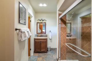 Bullion Retreats One Bedroom Apartment - 3
